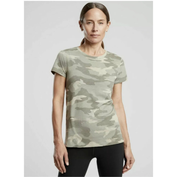 Athleta Tops - Athleta Tee Shirt Womens M Green Basic Camo Short Sleeve Crew